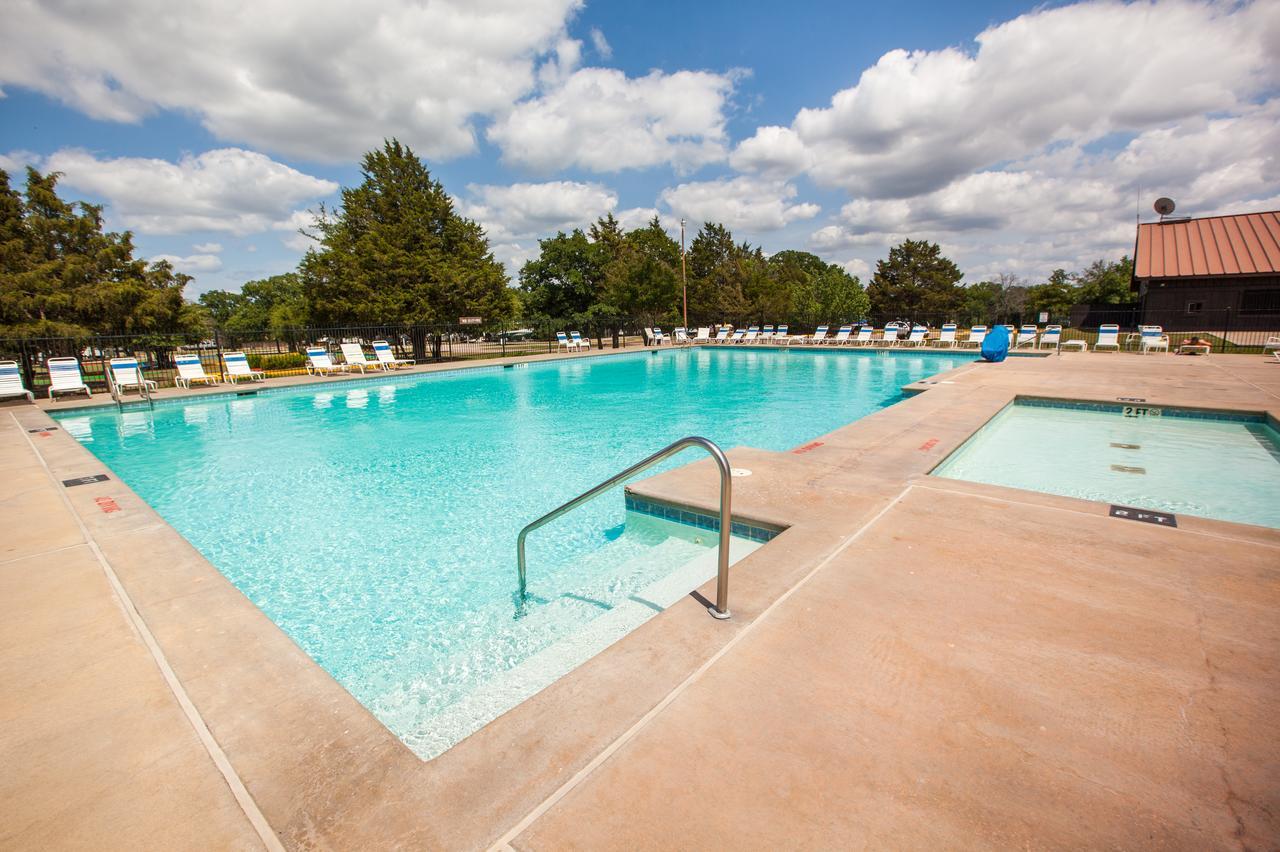 Willow Spring Lake Texoma Camping Resort Cabin 8 المظهر الخارجي الصورة