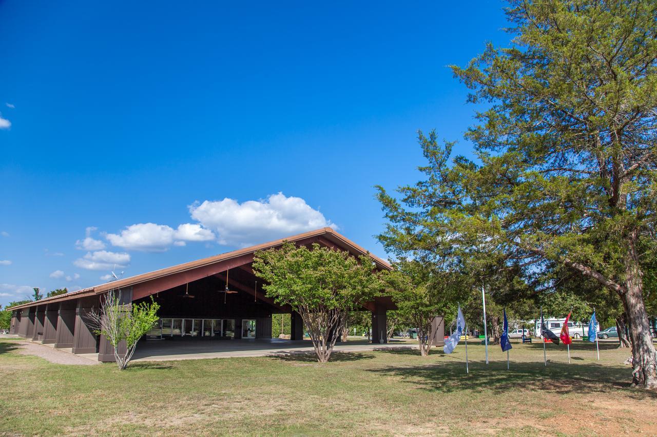 Willow Spring Lake Texoma Camping Resort Cabin 8 المظهر الخارجي الصورة